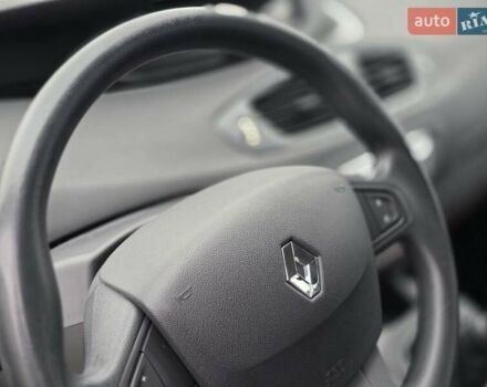 Черный Рено Гранд Сценик, объемом двигателя 1.4 л и пробегом 220 тыс. км за 5999 $, фото 43 на Automoto.ua