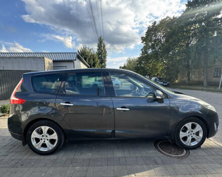 Черный Рено Гранд Сценик, объемом двигателя 1.46 л и пробегом 319 тыс. км за 7000 $, фото 2 на Automoto.ua
