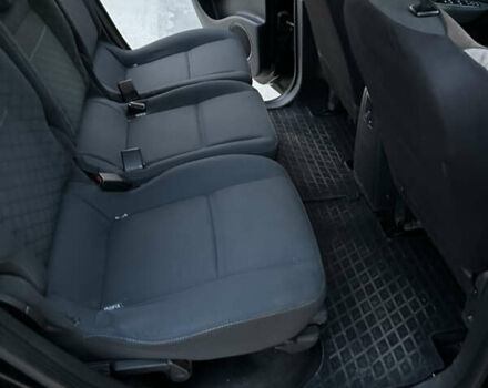 Черный Рено Гранд Сценик, объемом двигателя 1.9 л и пробегом 257 тыс. км за 6800 $, фото 6 на Automoto.ua