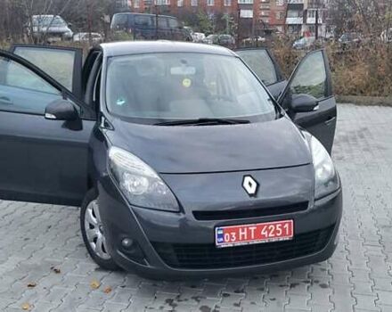 Черный Рено Гранд Сценик, объемом двигателя 1.6 л и пробегом 200 тыс. км за 8350 $, фото 1 на Automoto.ua