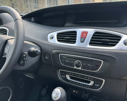 Черный Рено Гранд Сценик, объемом двигателя 1.46 л и пробегом 319 тыс. км за 7000 $, фото 11 на Automoto.ua