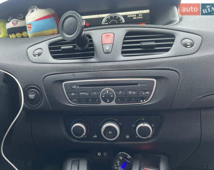 Черный Рено Гранд Сценик, объемом двигателя 1.46 л и пробегом 320 тыс. км за 6000 $, фото 4 на Automoto.ua