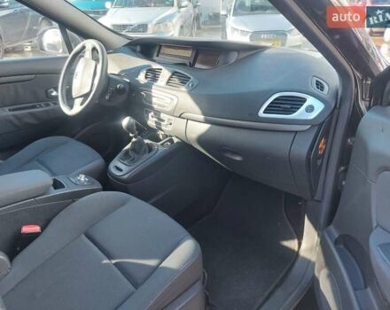 Черный Рено Гранд Сценик, объемом двигателя 1.6 л и пробегом 194 тыс. км за 6800 $, фото 4 на Automoto.ua