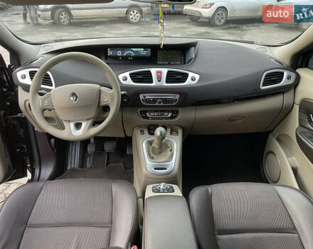 Черный Рено Гранд Сценик, объемом двигателя 1.4 л и пробегом 208 тыс. км за 6000 $, фото 15 на Automoto.ua