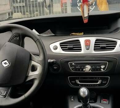 Черный Рено Гранд Сценик, объемом двигателя 1.5 л и пробегом 266 тыс. км за 6300 $, фото 10 на Automoto.ua