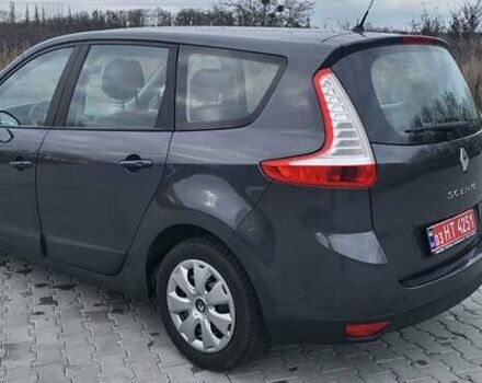 Черный Рено Гранд Сценик, объемом двигателя 1.6 л и пробегом 200 тыс. км за 8350 $, фото 4 на Automoto.ua