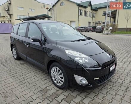 Черный Рено Гранд Сценик, объемом двигателя 1.4 л и пробегом 220 тыс. км за 5999 $, фото 1 на Automoto.ua