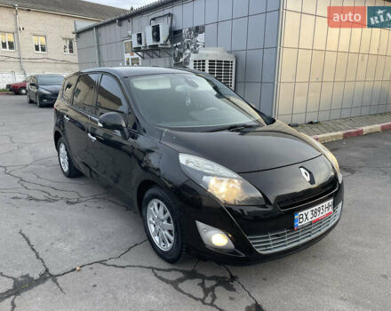 Черный Рено Гранд Сценик, объемом двигателя 1.4 л и пробегом 208 тыс. км за 6000 $, фото 4 на Automoto.ua