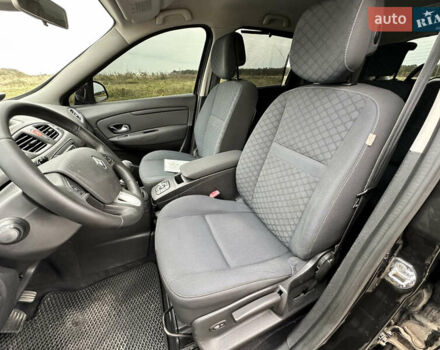 Черный Рено Гранд Сценик, объемом двигателя 1.9 л и пробегом 253 тыс. км за 7999 $, фото 58 на Automoto.ua