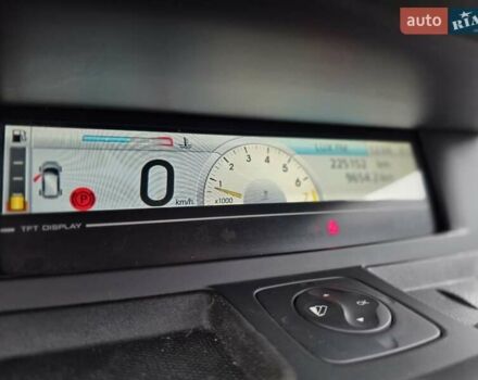 Черный Рено Гранд Сценик, объемом двигателя 1.4 л и пробегом 220 тыс. км за 5999 $, фото 38 на Automoto.ua