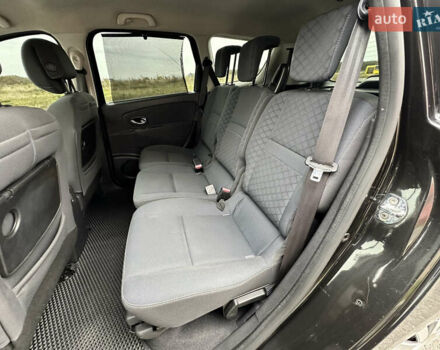 Черный Рено Гранд Сценик, объемом двигателя 1.9 л и пробегом 253 тыс. км за 7999 $, фото 48 на Automoto.ua