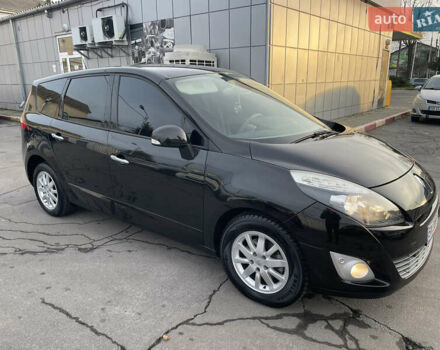 Черный Рено Гранд Сценик, объемом двигателя 1.4 л и пробегом 208 тыс. км за 6000 $, фото 46 на Automoto.ua