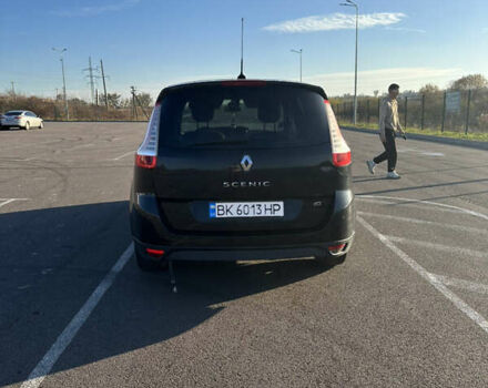 Черный Рено Гранд Сценик, объемом двигателя 1.87 л и пробегом 260 тыс. км за 7200 $, фото 2 на Automoto.ua