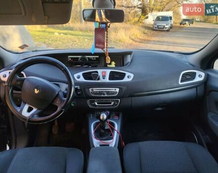 Черный Рено Гранд Сценик, объемом двигателя 1.4 л и пробегом 280 тыс. км за 6500 $, фото 7 на Automoto.ua