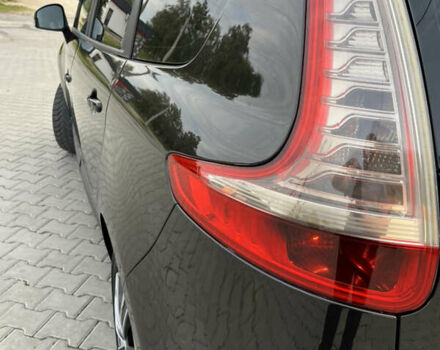 Черный Рено Гранд Сценик, объемом двигателя 1.46 л и пробегом 280 тыс. км за 6900 $, фото 15 на Automoto.ua