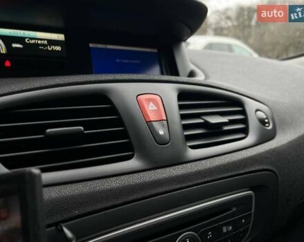 Чорний Рено Гранд Сценік, об'ємом двигуна 1.87 л та пробігом 257 тис. км за 7700 $, фото 32 на Automoto.ua