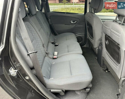 Черный Рено Гранд Сценик, объемом двигателя 1.9 л и пробегом 253 тыс. км за 7999 $, фото 40 на Automoto.ua