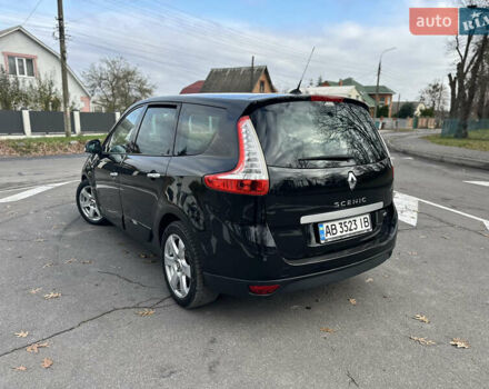 Черный Рено Гранд Сценик, объемом двигателя 2 л и пробегом 232 тыс. км за 8500 $, фото 26 на Automoto.ua