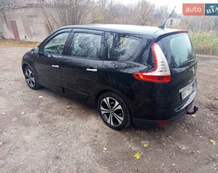 Черный Рено Гранд Сценик, объемом двигателя 1.9 л и пробегом 275 тыс. км за 7400 $, фото 4 на Automoto.ua