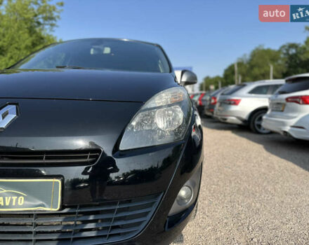 Чорний Рено Гранд Сценік, об'ємом двигуна 1.6 л та пробігом 198 тис. км за 7500 $, фото 3 на Automoto.ua