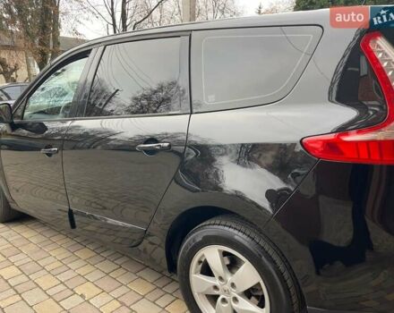 Черный Рено Гранд Сценик, объемом двигателя 1.87 л и пробегом 293 тыс. км за 7200 $, фото 16 на Automoto.ua
