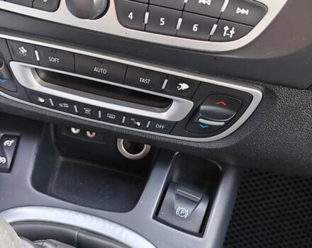 Черный Рено Гранд Сценик, объемом двигателя 1.5 л и пробегом 292 тыс. км за 5999 $, фото 69 на Automoto.ua