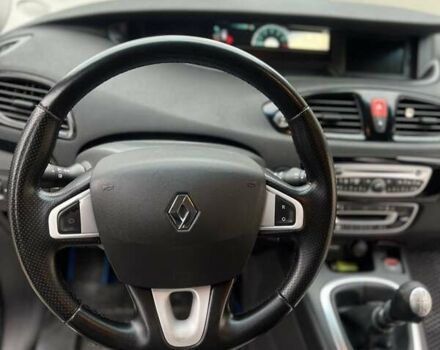 Чорний Рено Гранд Сценік, об'ємом двигуна 1.9 л та пробігом 270 тис. км за 7555 $, фото 3 на Automoto.ua
