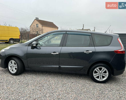 Черный Рено Гранд Сценик, объемом двигателя 1.6 л и пробегом 174 тыс. км за 7450 $, фото 10 на Automoto.ua