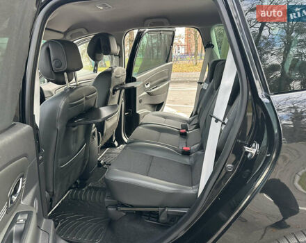 Черный Рено Гранд Сценик, объемом двигателя 2 л и пробегом 232 тыс. км за 8500 $, фото 45 на Automoto.ua