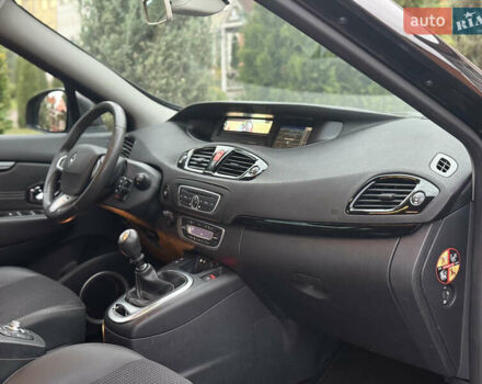 Черный Рено Гранд Сценик, объемом двигателя 1.6 л и пробегом 213 тыс. км за 8250 $, фото 38 на Automoto.ua