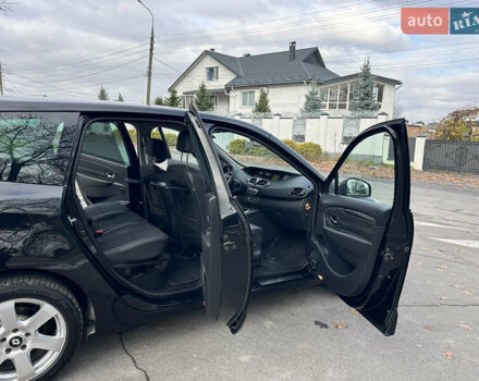 Черный Рено Гранд Сценик, объемом двигателя 2 л и пробегом 232 тыс. км за 8500 $, фото 71 на Automoto.ua