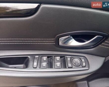 Черный Рено Гранд Сценик, объемом двигателя 1.9 л и пробегом 275 тыс. км за 7400 $, фото 38 на Automoto.ua