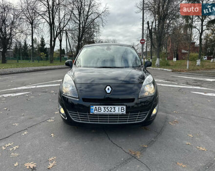 Черный Рено Гранд Сценик, объемом двигателя 2 л и пробегом 232 тыс. км за 8500 $, фото 28 на Automoto.ua