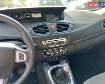 Чорний Рено Гранд Сценік, об'ємом двигуна 1.6 л та пробігом 198 тис. км за 7500 $, фото 20 на Automoto.ua