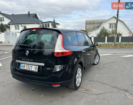 Черный Рено Гранд Сценик, объемом двигателя 2 л и пробегом 232 тыс. км за 8500 $, фото 11 на Automoto.ua