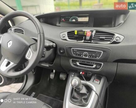 Чорний Рено Гранд Сценік, об'ємом двигуна 1.4 л та пробігом 136 тис. км за 7436 $, фото 5 на Automoto.ua