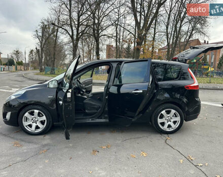 Черный Рено Гранд Сценик, объемом двигателя 2 л и пробегом 232 тыс. км за 8500 $, фото 69 на Automoto.ua