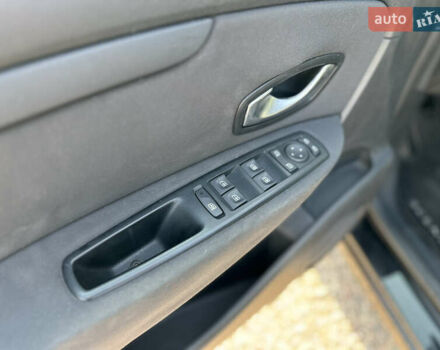 Чорний Рено Гранд Сценік, об'ємом двигуна 1.6 л та пробігом 198 тис. км за 7500 $, фото 15 на Automoto.ua