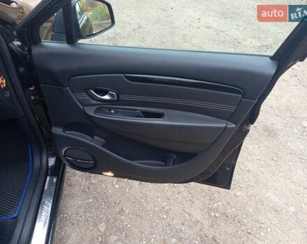 Черный Рено Гранд Сценик, объемом двигателя 1.9 л и пробегом 275 тыс. км за 7400 $, фото 31 на Automoto.ua