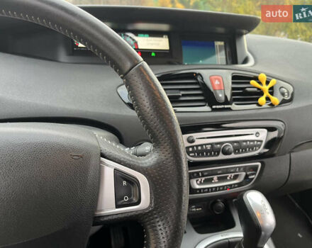 Черный Рено Гранд Сценик, объемом двигателя 1.5 л и пробегом 235 тыс. км за 7999 $, фото 14 на Automoto.ua