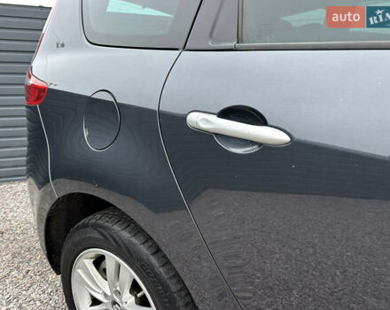 Черный Рено Гранд Сценик, объемом двигателя 1.6 л и пробегом 174 тыс. км за 7450 $, фото 12 на Automoto.ua