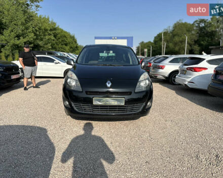 Чорний Рено Гранд Сценік, об'ємом двигуна 1.6 л та пробігом 198 тис. км за 7500 $, фото 2 на Automoto.ua