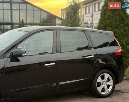 Черный Рено Гранд Сценик, объемом двигателя 1.6 л и пробегом 213 тыс. км за 8250 $, фото 23 на Automoto.ua