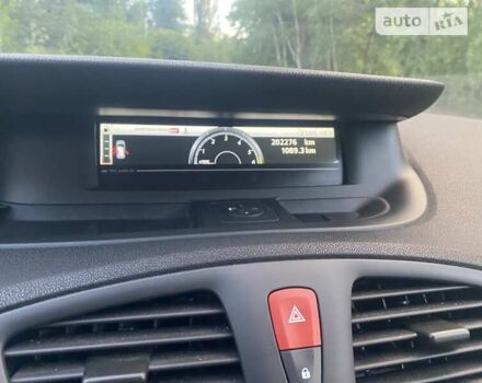 Чорний Рено Гранд Сценік, об'ємом двигуна 1.5 л та пробігом 202 тис. км за 7100 $, фото 8 на Automoto.ua
