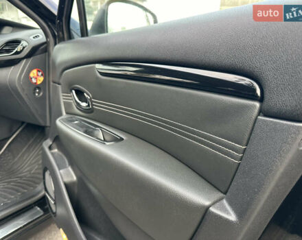 Черный Рено Гранд Сценик, объемом двигателя 2 л и пробегом 232 тыс. км за 8500 $, фото 54 на Automoto.ua