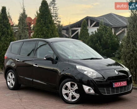 Черный Рено Гранд Сценик, объемом двигателя 1.6 л и пробегом 213 тыс. км за 8250 $, фото 8 на Automoto.ua