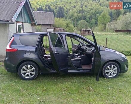 Черный Рено Гранд Сценик, объемом двигателя 1.87 л и пробегом 251 тыс. км за 7200 $, фото 15 на Automoto.ua