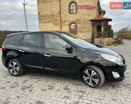 Черный Рено Гранд Сценик, объемом двигателя 1.5 л и пробегом 235 тыс. км за 7999 $, фото 2 на Automoto.ua