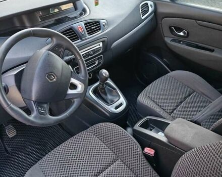 Черный Рено Гранд Сценик, объемом двигателя 1.5 л и пробегом 292 тыс. км за 5999 $, фото 45 на Automoto.ua