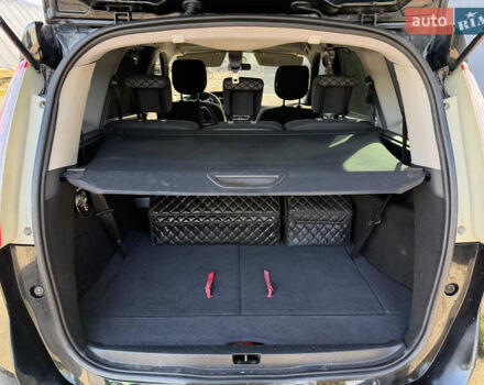 Черный Рено Гранд Сценик, объемом двигателя 1.5 л и пробегом 333 тыс. км за 6100 $, фото 12 на Automoto.ua